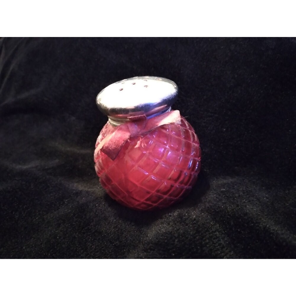 VINTAGE Discontinued Avon Unforgetable Powder Satchet